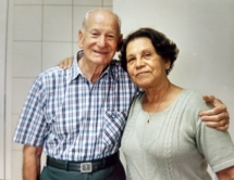 Paulo e Cida Pascali em seu apartamento